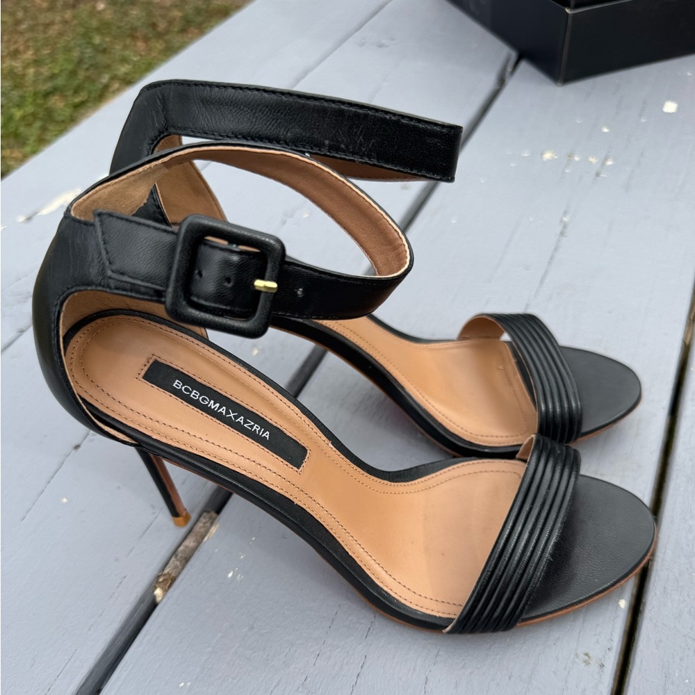BCBGMaxAzria Black Heels with Open-Toe Design and Adjustable Ankle Strap - Picture 5 of 11